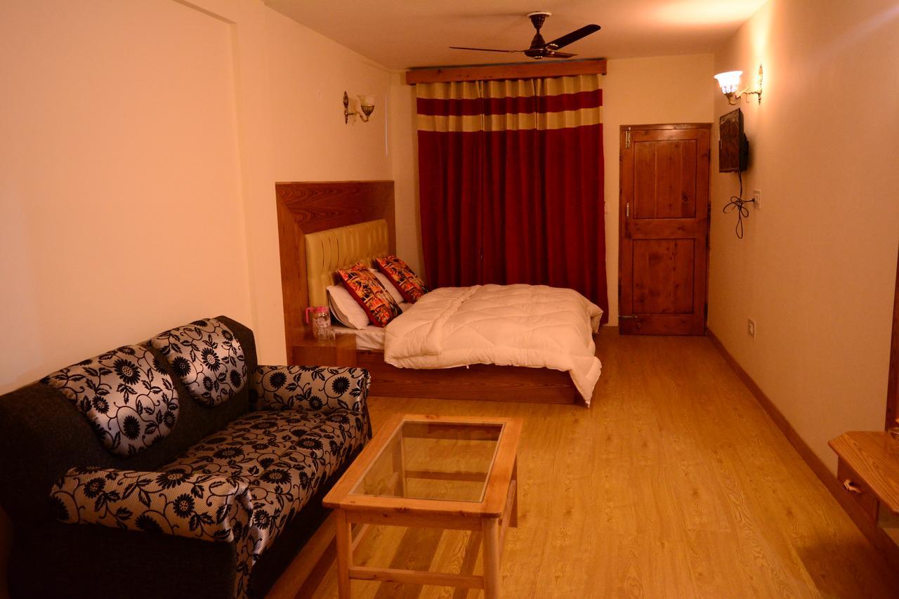 Bed and Breakfast Ambika Bliss Manāli Exterior foto