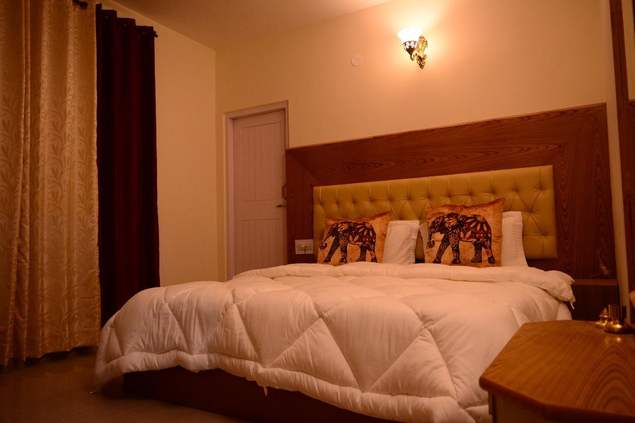 Bed and Breakfast Ambika Bliss Manāli Exterior foto