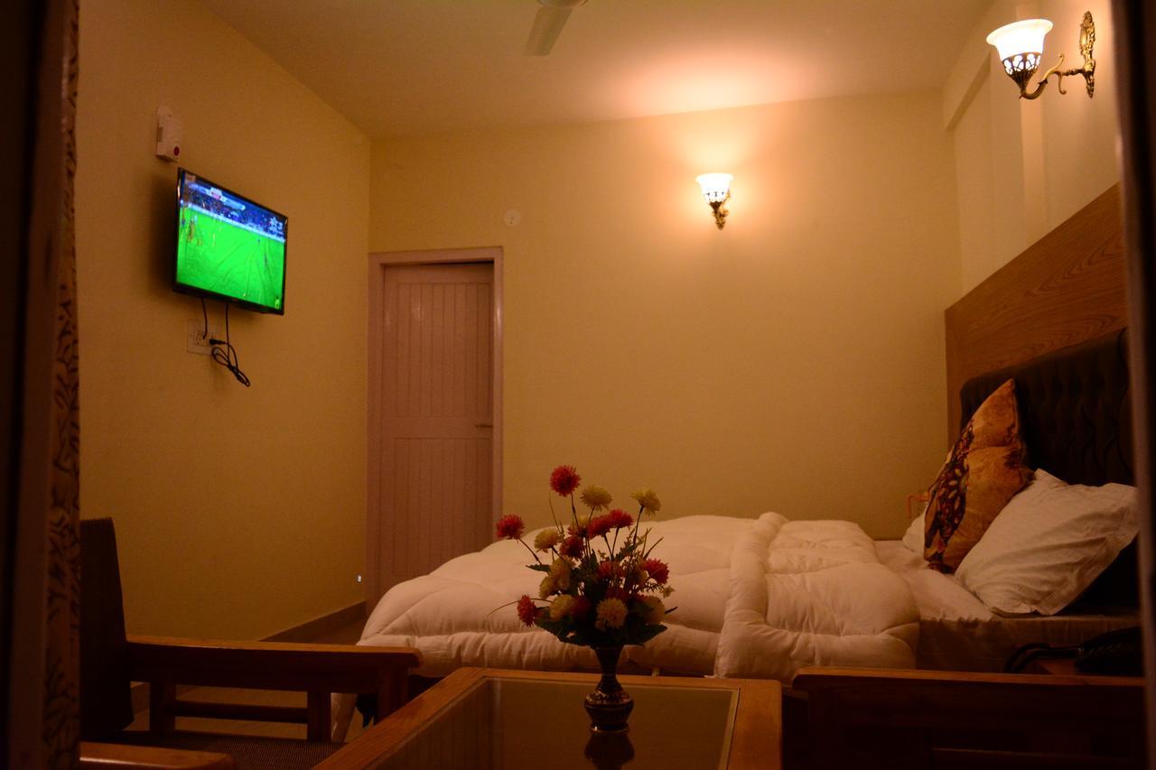 Bed and Breakfast Ambika Bliss Manāli Exterior foto